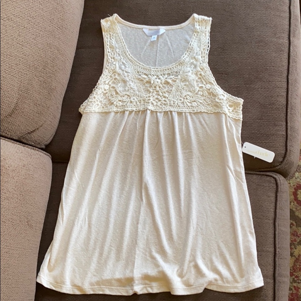 NWT tank top with lace